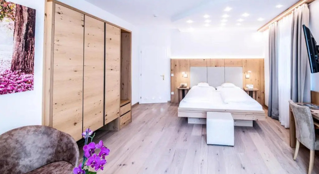 Люкс Hotel & Residence Rose