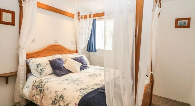 Ty'n Y Muriau Cottage, Book Feriehus Botwnnog Glamorgan