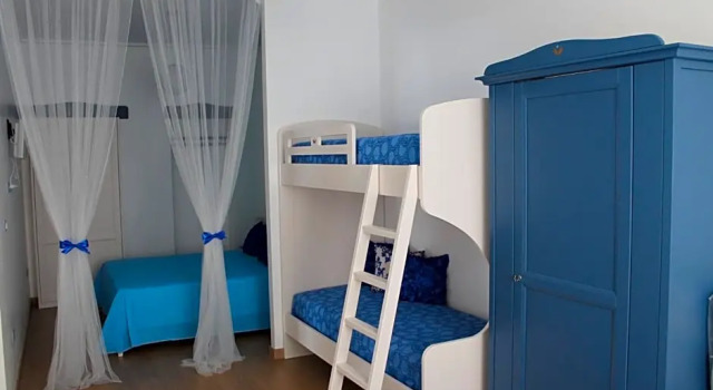 BB Una Rotonda Sul Mare, Book Hotel Hoteller i Manfredonia med parkering, Parkering