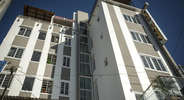 Phu Hong Hotel