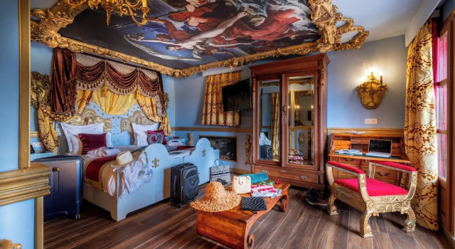 Люкс Luxury Hôtel Pirates World