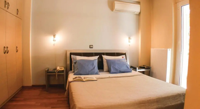Awesome Home in Artemida With Wifi and 2 Bedrooms