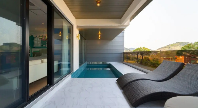 Вилла Blue Mango Pool Villa & Resort