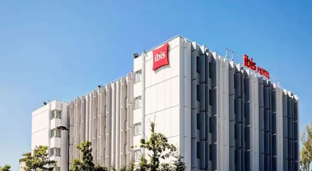 Кровать в общем номере ibis Lyon Est Bron