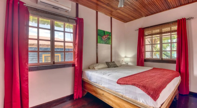 Lula's Bed & Breakfast, Rezerwuj Hotel Bocas del Toro Isla Colon