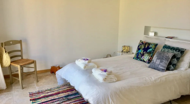 La Maison du Figuier, Prenota Hotel Le Thor Valchiusa