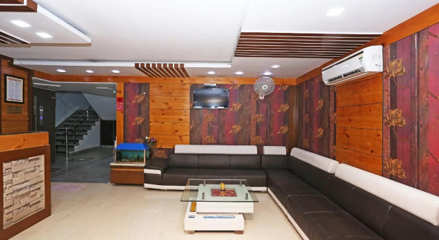 MD 9 Star Hotel