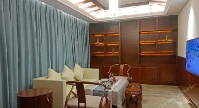 Redbird Hotel Haikou, Book Hotel Haikou Hainan
