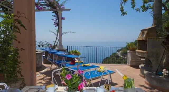 Casa Mastro Apartments
