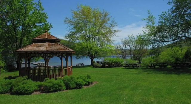 Студия Villages of Wisp 13 Lakeview Court