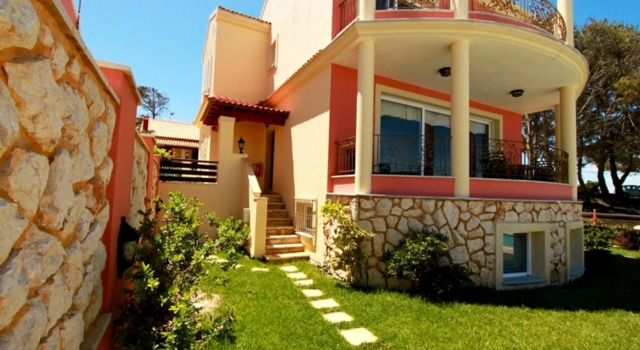 Romanza Villa, Book Villa Villaer i Avliotes, Villa