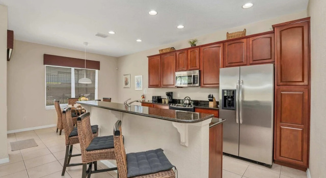 Коттедж Lovely Decor and Large Pool Area! Less Than 5 Miles to Disney. #4wh633
