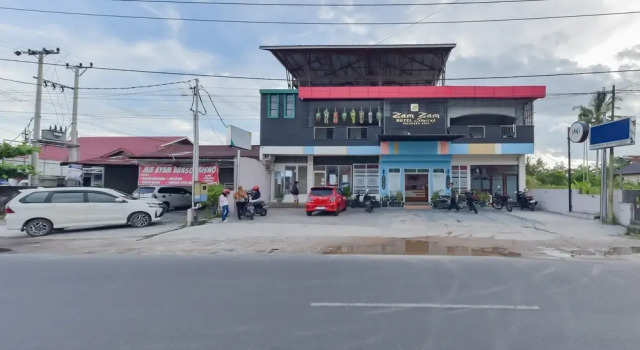 Sans Hotel Zam-Zam Syariah Palangkaraya, Rezervovat Hotel Hotely v Kalimantan s parkováním, Parkování