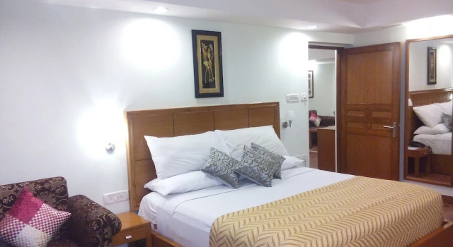 Люкс с балконом Hotel Kalinga Ashok