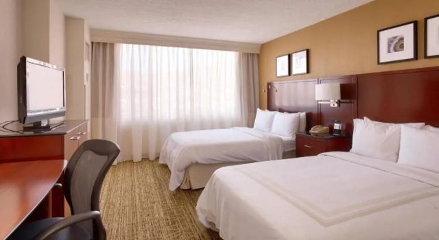 Четырёхместный номер Standard Salt Lake City Marriott University Park
