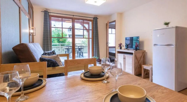 Appartement Saint-Lary-Soulan, 2 pièces, 6 personnes - FR-1-296-407, Забронировать Апартаменты/квартира Отели в центре Сен-Лари-Сулан, в центре, Парковка