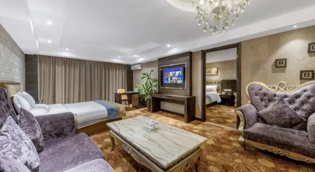 Люкс Business Mingshi Holiday Hotel