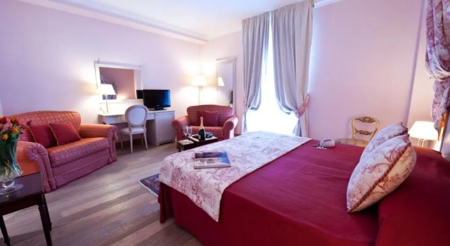 Полулюкс OSTUNI PALACE - Hotel Ristorante & SPA