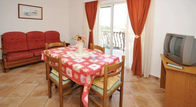 Apartments Ljubomir