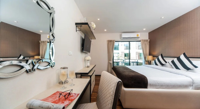 Двухместный номер Economy с балконом The Title KR Beach Condotel Rawai Beach