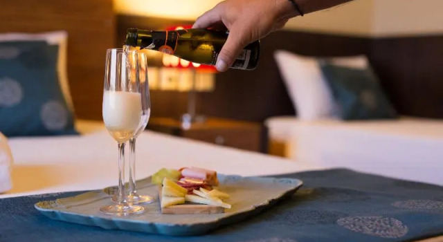 Семейный номер Standard с балконом и с видом на бассейн Sunrise Resort Hotel