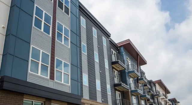 Kasa Charlotte North Apartments, Забронировать Апартаменты/квартира Отели Шарлотте с бассейном, рядом с Концертная площадка Северной Каролины Music Factory, Бассейн