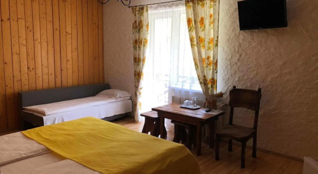 Villa Shale Marso, Book Chalet Sommerhuse i Bukovel Ski, Hytte