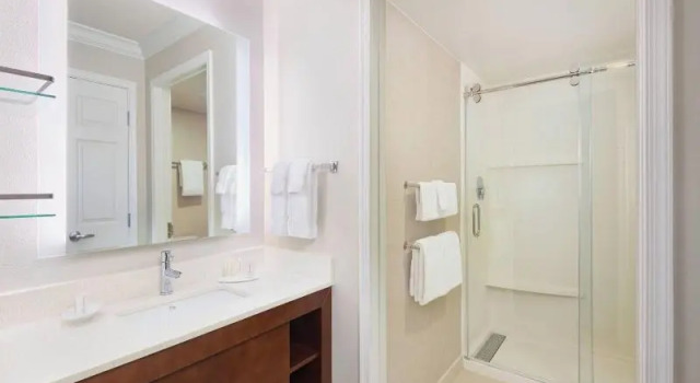 Четырёхместный люкс Residence Inn by Marriott State College