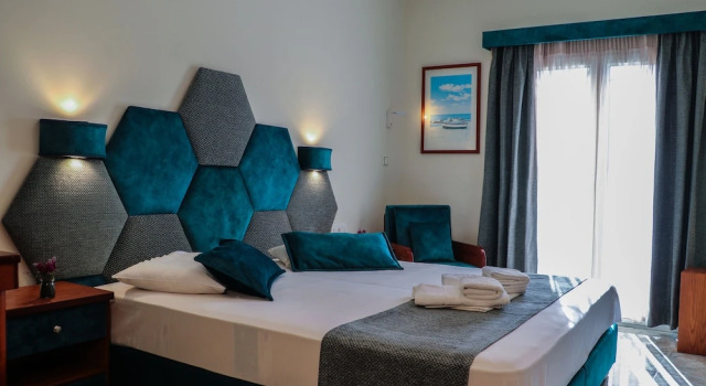 Трёхместный номер Deluxe c 1 комнатой с балконом Hotel Dionysis Studios