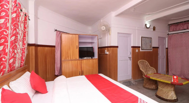 Laxmi Residency By OYO Rooms, Забронировать Отель Касаули штат Химачал-Прадеш