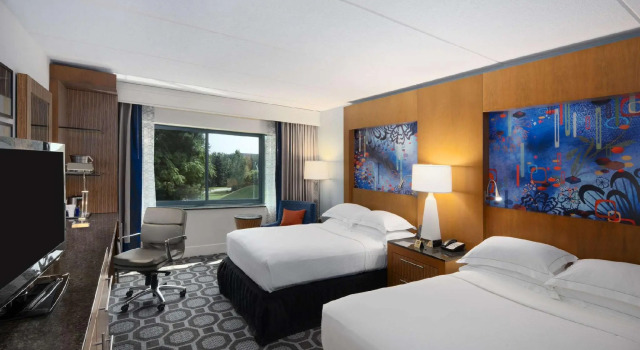 Четырёхместный номер Standard Hilton Long Island/Huntington