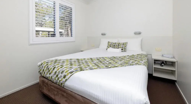 Вилла Standard с 2 комнатами с видом на бассейн BIG4 South Durras Holiday Park