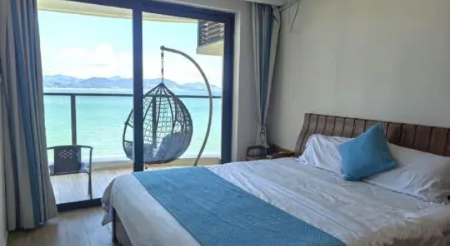 Люкс с 2 комнатами с балконом и с видом на море Huizhou China Resources Xiaojingwan Haishe Holiday Home