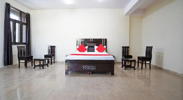 Hotel Yash by OYO Rooms, จอง โรงแรม นิวเดลี Delhi NCR