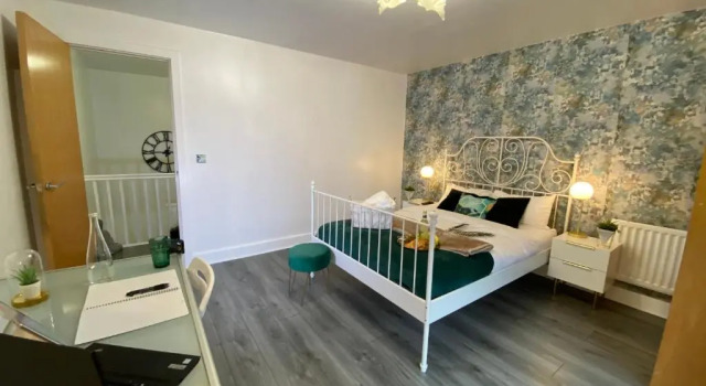 Classy 2 Bed Detatched House- Birmingham- Broad Street & Brindley Place- 10 min walk from Bullring, 02 Arena, New Street Station & Grand Central, Varaa Hotelli Birmingham West Midlands