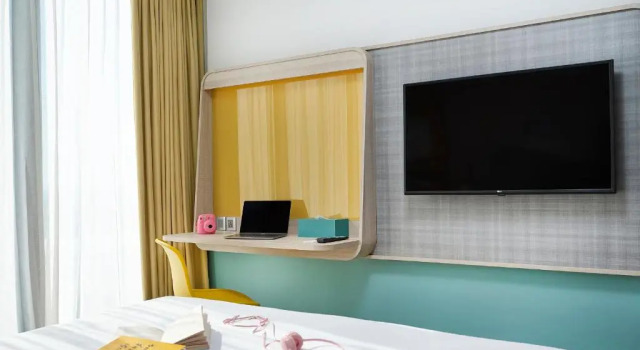 Семейный номер Premium с балконом ibis Styles Vung Tau
