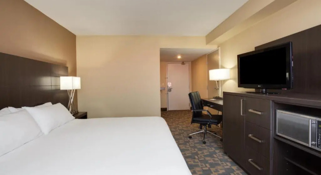 Двухместный номер Deluxe Holiday Inn Express & Suites Fredericton by IHG