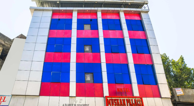 Capital O 71697 Hotel Heritage & Banquet Hall, Prenota Hotel Muzaffarpur Bihar