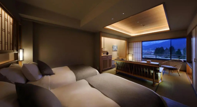 Полулюкс Hotel Koyo