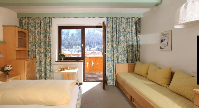 Трёхместный номер Standard Hotel Anemone