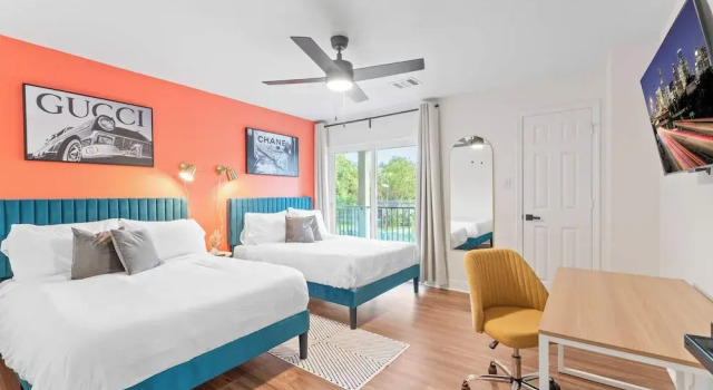 NRG Medcenter 2BD 2 5BA w Fencedyard King Bed