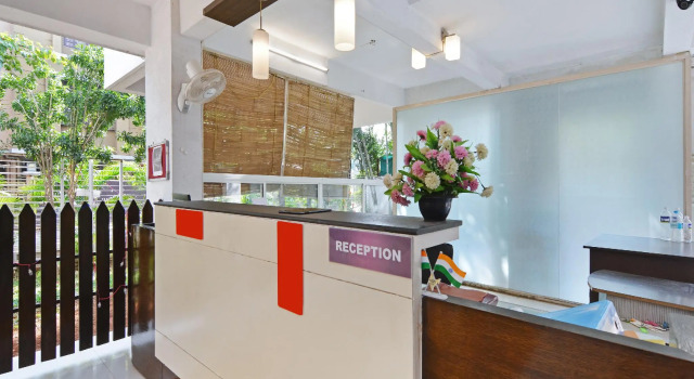 Capital O 22124 Hotel Lotus Residency, Забронировать Отель Отели Aundh с парковкой, Парковка