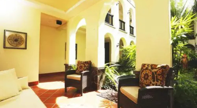 Villa Montine, Забронировать Вилла Виллы Хако, рядом с Пляж Хако, Вилла