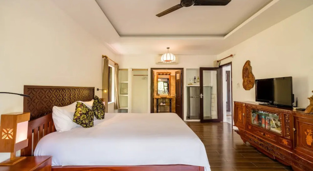 Двухместный номер Deluxe с балконом и с красивым видом из окна An Bang Coco Villa