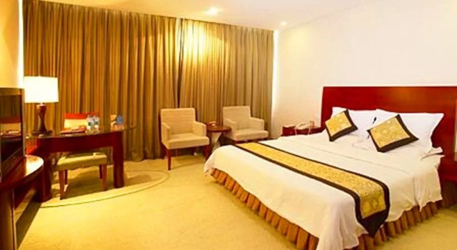 Shenzhen Xin Da Zhou Hotel, Rezerwuj Hotel Hotele w Shenzhen z parkingiem, Parking