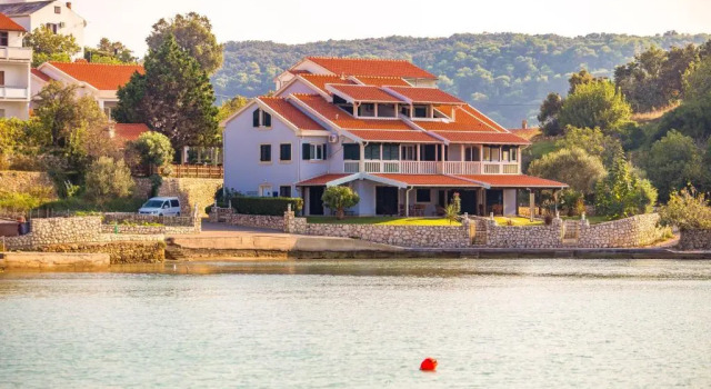 Апартаменты с 2 комнатами с видом на море Villas Kampor