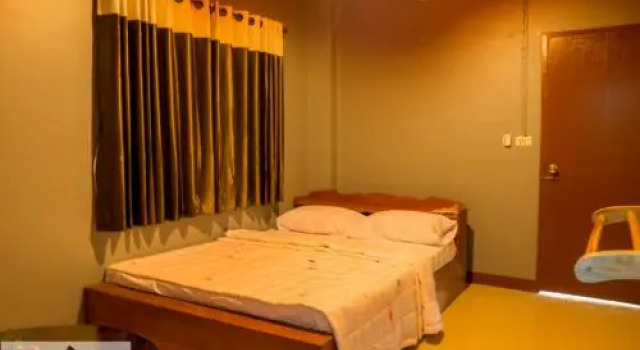 Baan Ha Guest House