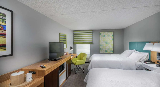 Четырёхместный номер Standard Hampton Inn Tuscaloosa - East