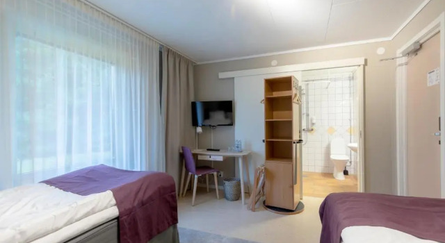 Ädelfors Hotell & Vandrarhem, Boek Hotel Holsbybrunn Jönköping