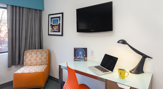 Staypineapple, University Inn, University District Seattle